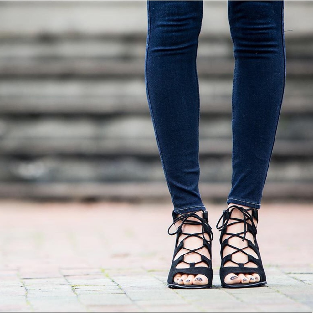 Like New Steve Madden Nilunda Heels